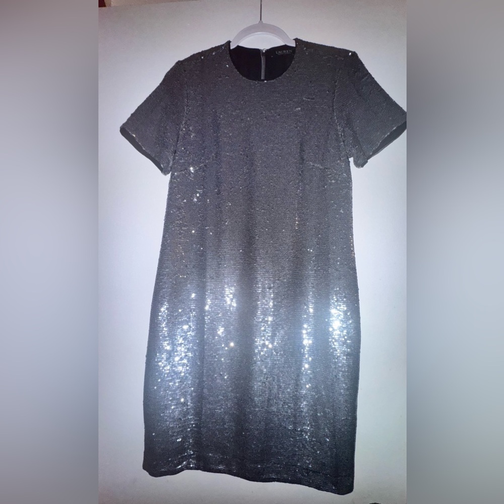 Lauren Ralph Lauren Silver Short-Sleeve Metallic Sequin Cocktail Dress Size 2